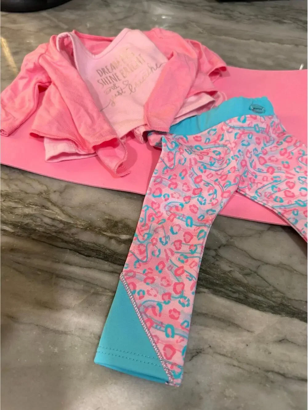 American Girl Yoga Outfit and Mat A937